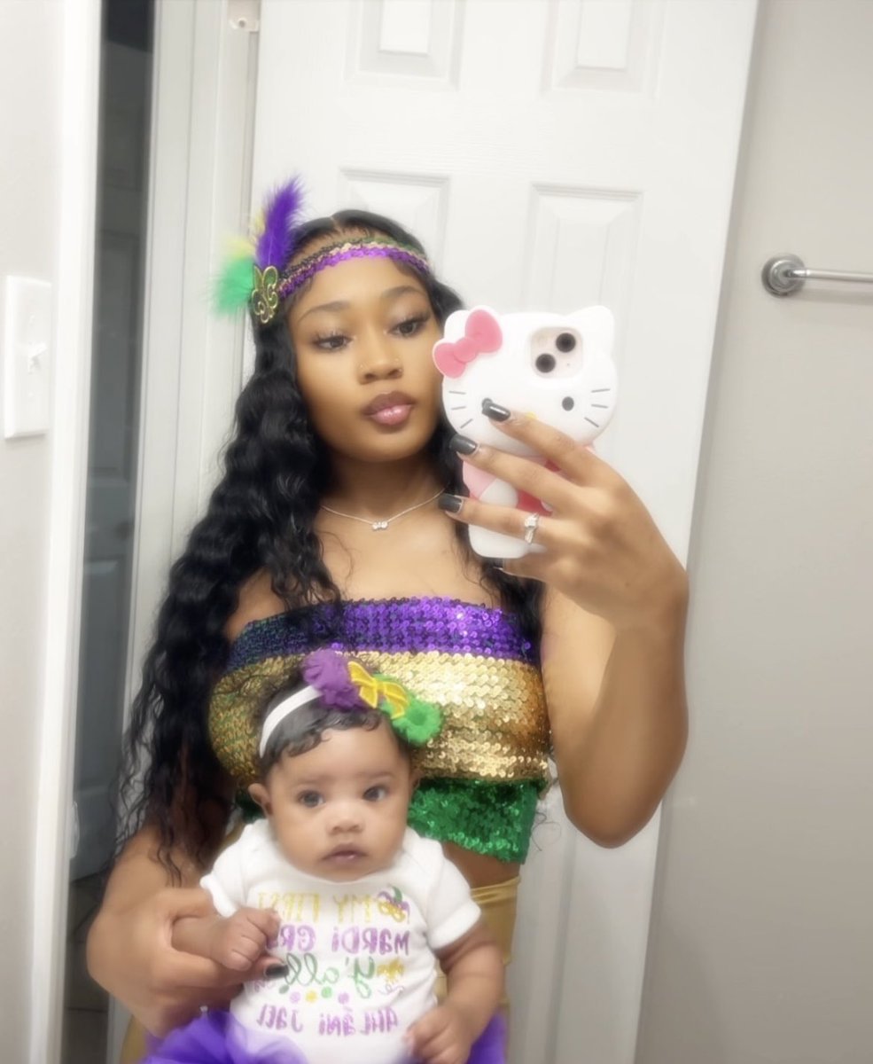 amayaaad_'s tweet image. Mardi Gras From Me &amp;amp; Mine💜