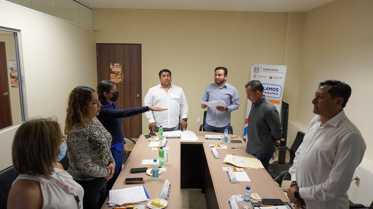 En la Segunda Sesión Ordinaria de la Junta Directiva 2025, representantes de la admninistración publica y la Coordinación de Delegados de Paz Social reforzaron el compromiso de seguir construyendo estrategias que impulsen la gobernabilidad y el bienestar en Oaxaca.