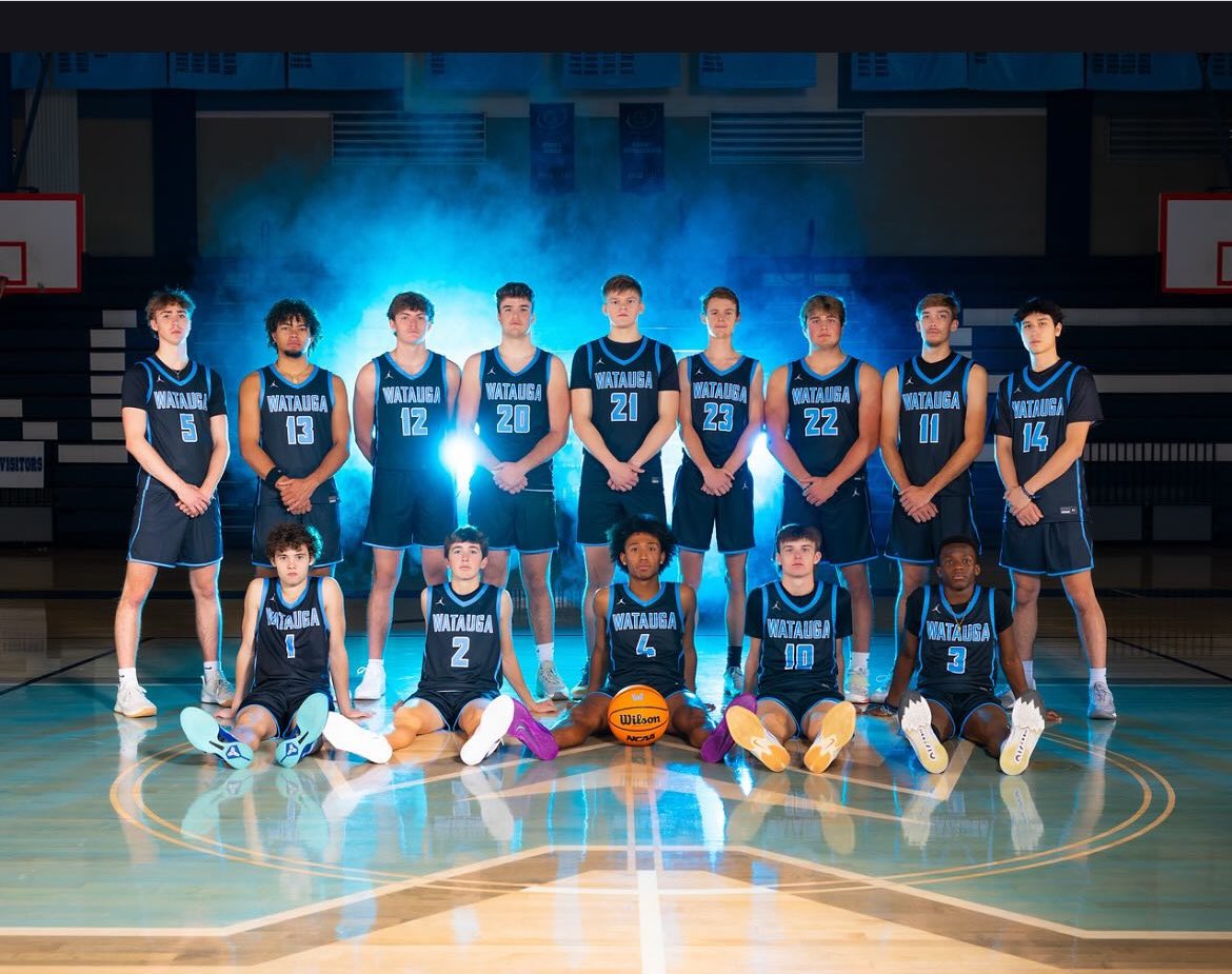 wataugaboosters's tweet photo. ‼️ @WHS_Pioneers is the only high school in NC with both a men &amp; women’s basketball team in the Elite 8 of the @NCHSAA 4A State Championship playoffs!

🏀 WHS MBB 6️⃣2️⃣ - W Forsyth 5️⃣9️⃣

🏀 WHS WBB 7️⃣4️⃣ - N Guilford 5️⃣5️⃣

🗣️ Shout out to all the Pioneer fans who showed up! https://t.co/JRuPp0l1gi