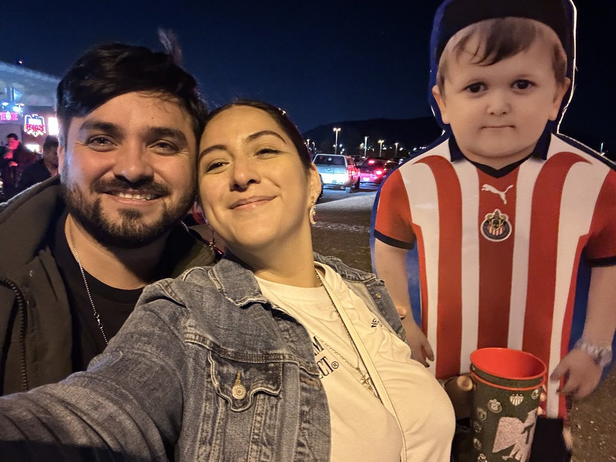 LayJimenez_'s tweet photo. @Chivas Con el Hasbulla https://t.co/k8nt9XdzcE