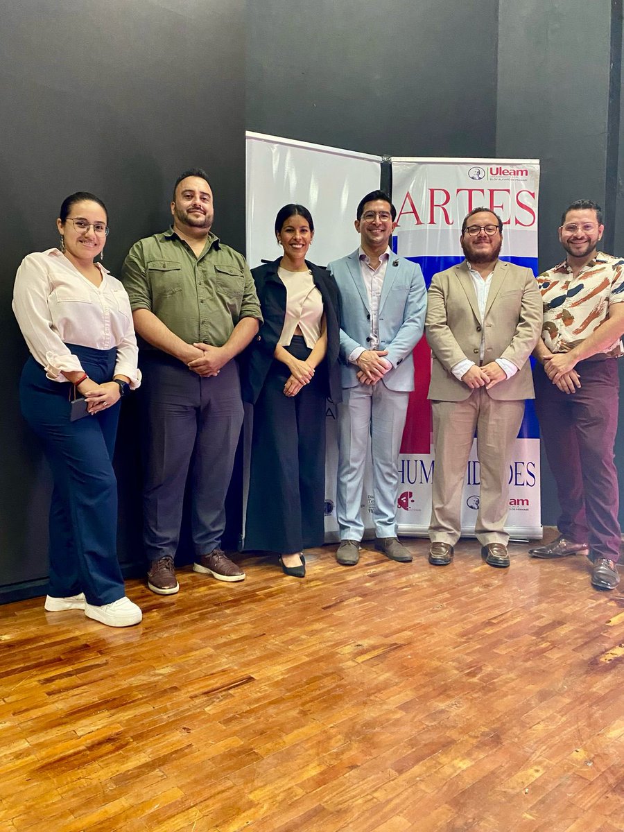 JCIManta's tweet image. 📢✨ Fortaleciendo lazos entre academia y liderazgo juvenil 🤝🎓

Nuestra Presidenta Local, Ana María Ortiz, junto con la miembro Ligia Orquera, estuvieron presentes en el lanzamiento del Centro de Consultoría e Intervención Sociológica (CCIS) 🏛️📊 de la ULEAM