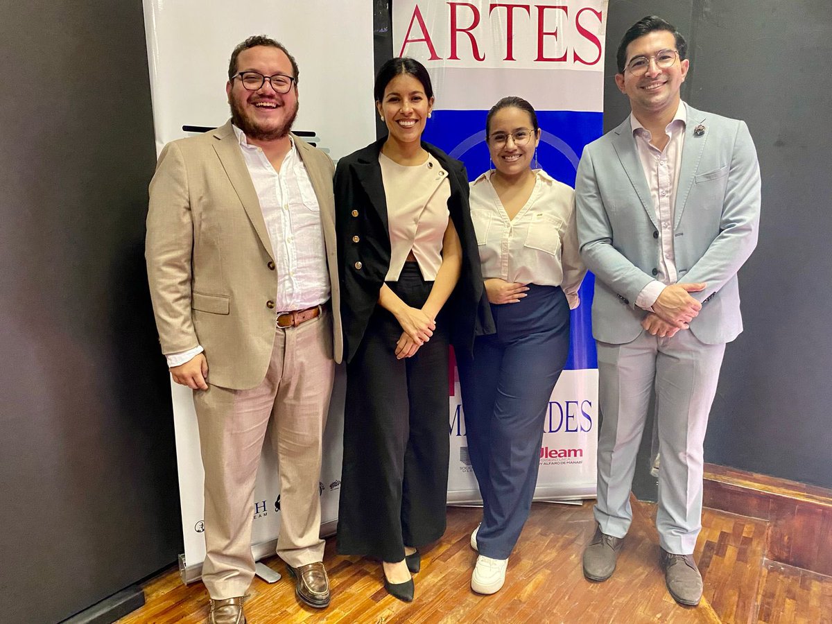 JCIManta's tweet image. 📢✨ Fortaleciendo lazos entre academia y liderazgo juvenil 🤝🎓

Nuestra Presidenta Local, Ana María Ortiz, junto con la miembro Ligia Orquera, estuvieron presentes en el lanzamiento del Centro de Consultoría e Intervención Sociológica (CCIS) 🏛️📊 de la ULEAM