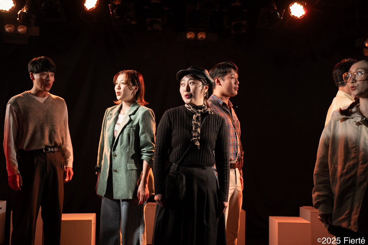 Fierte_stage's tweet photo. 📸舞台写真到着 📸

皆様お久しぶりです！
ミュージカル「THE THEORY OF RELATIVITY-相対性理論-」舞台写真が届きました！
終演してしばらく経ちますが、写真を見ながら作品のことを思い出していただけると嬉しいです🌷

♩M2 相対性理論

撮影：#曽我虹輝 さん
素敵なお写真ありがとうございます🙏 https://t.co/Ysna2R4mQz