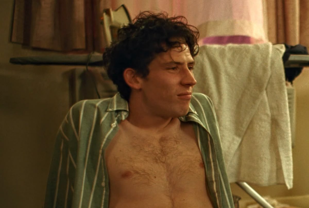 gonegirlfriend's tweet image. everything should be yuri