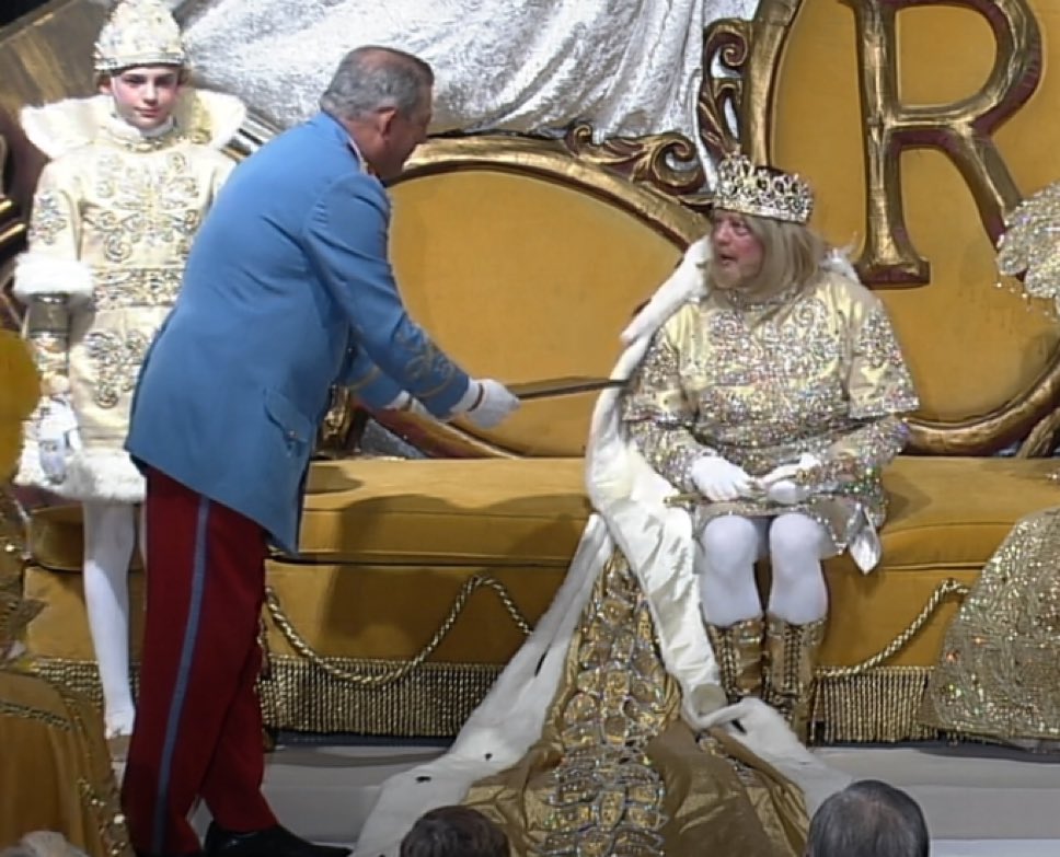 shr_la23's tweet image. “Sir, your card was declined….” #rexcomus