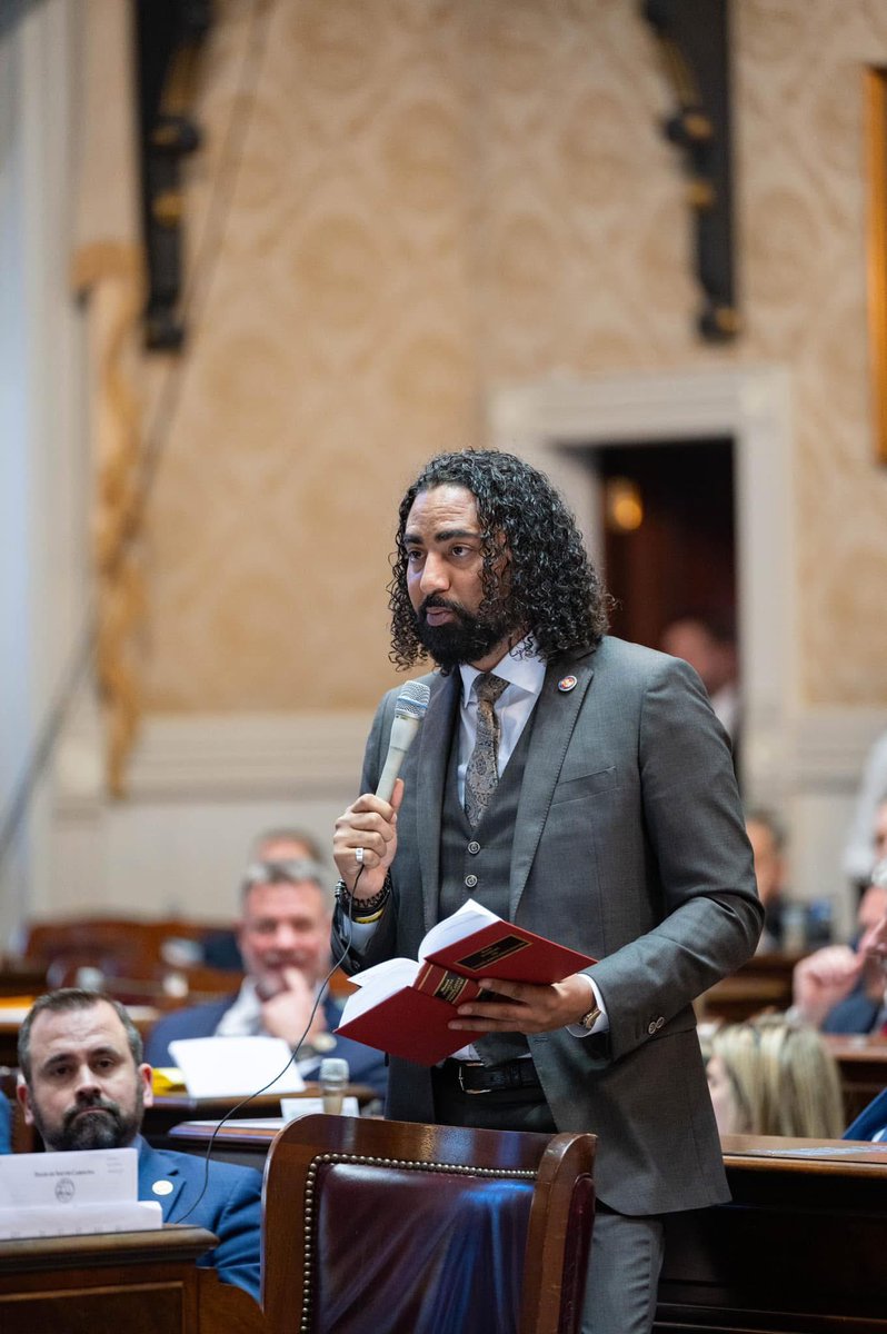 JustinBamberg's tweet image. If you’re someone who has to actually pay attention to what something costs before you buy it, you about to get screwed. Tariffs ain’t gonna help S.C. or American farmers either, so I wish they’d stop lying. Majority of soybeans for example are EXPORTED to other countries because…