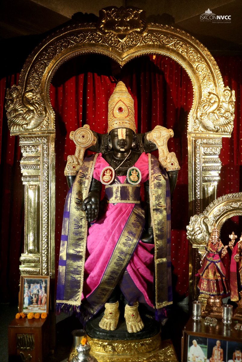 ISKCONPune's tweet photo. 🌷Mangal Arati Darshan🌷🗓05/03/2025🙏🚩@ISKCONNVCCPune🚩
.
.
#ISKCONNVCC #ISKCONPune #ISKCONNVCCPune #ISKCON
#5thmarch #5thmarch2025 #Wednesday
#Harinaamsankirtan #Radheshyamdas #Radheradhe
#Sankirtan #Kirtan #Vrindavan #Mayapur #Prabhupada
#GVE #GovardhanEcoVillage #Radha https://t.co/tbEpkrEvWG