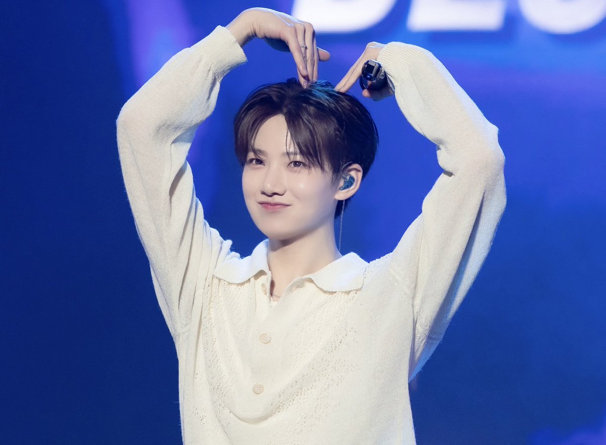 “always remember, the person who loves you the most is me! don’t ever forget that!” JUNKYU 🥺🫳🏻