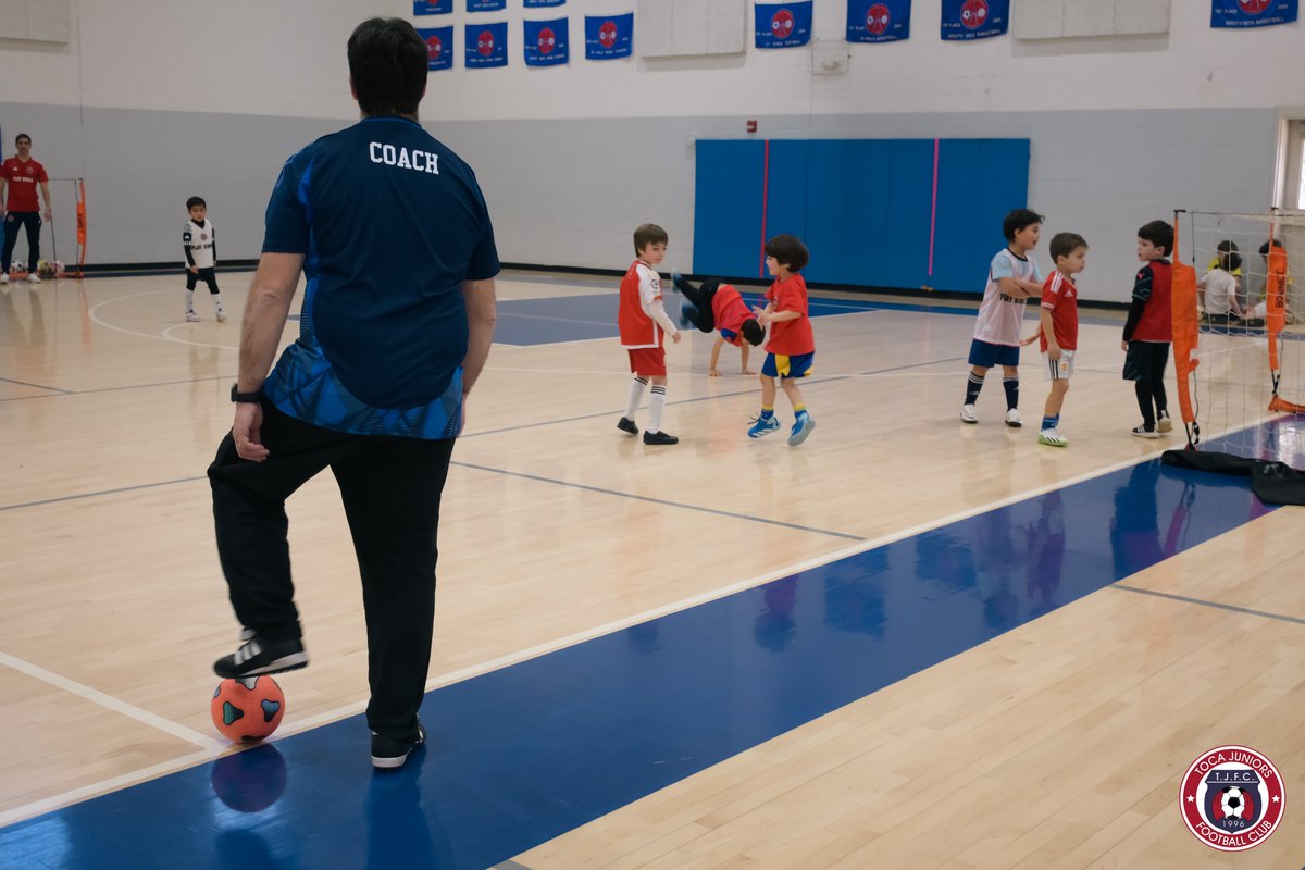 tocajuniorsfc's tweet photo. ⚽️ MINIS soccer program!

◼️ Fun, Learning, and Soccer Magic for the Little Ones!
📍 Bethesda area, Maryland

🔵🔴 #WeAreToca #TOCA #tocajuniors #PLAYsimple #littlekickers #soccerforkids #boys #girls #soccerforgirls #soccerforboys #YouthSoccer #indoorsoccer #WinterSoccer #YearRoundGame #TrainWithPassion