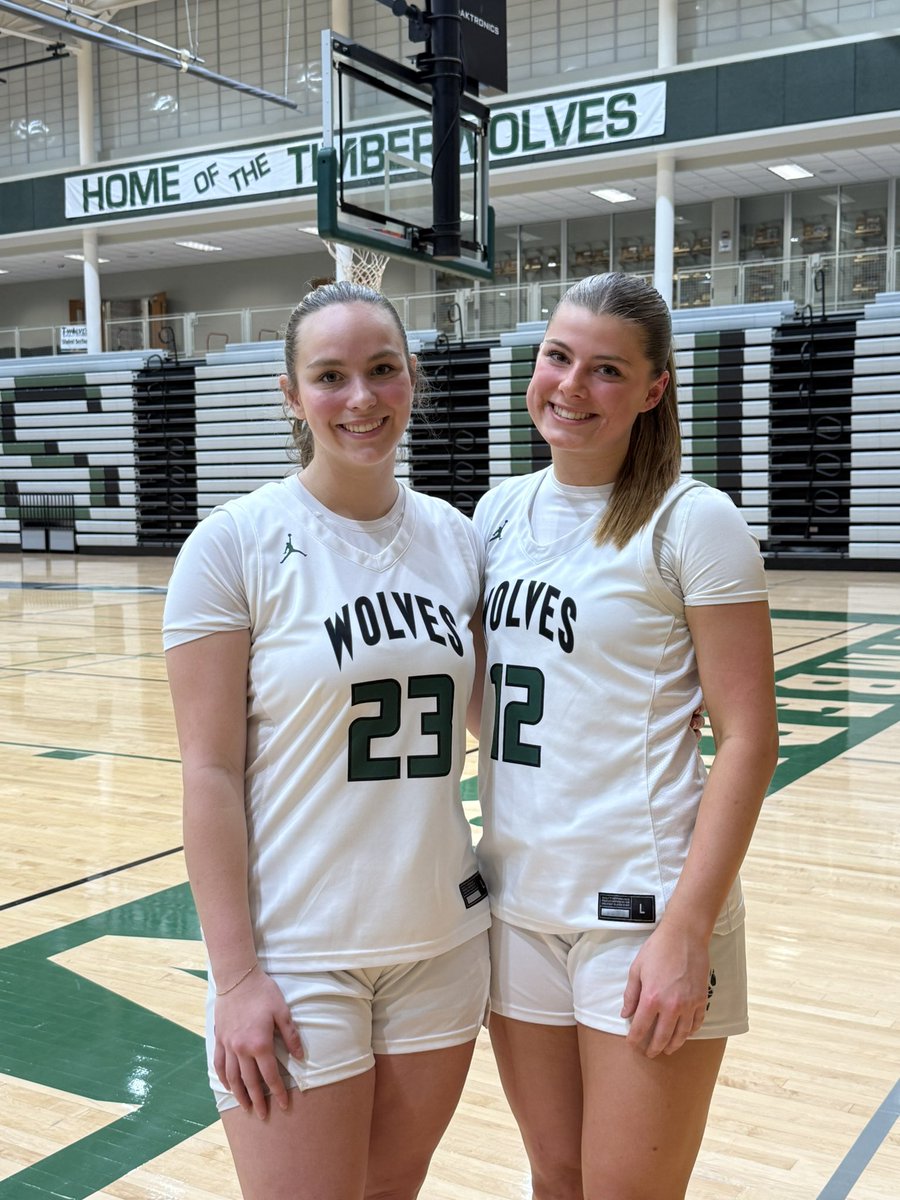 Sunflower Smack Show tweet media