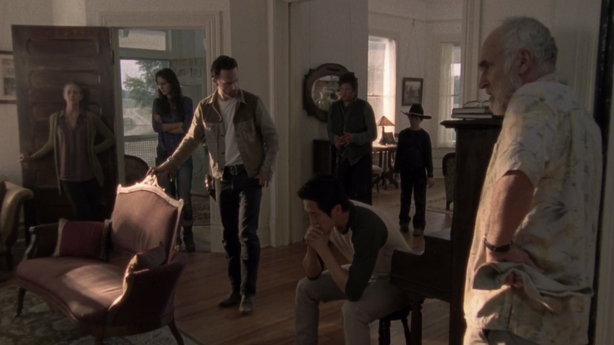 twdufans's tweet image. Dale died 13 years ago today in "Judge, Jury, Executioner." 💔 #TheWalkingDead