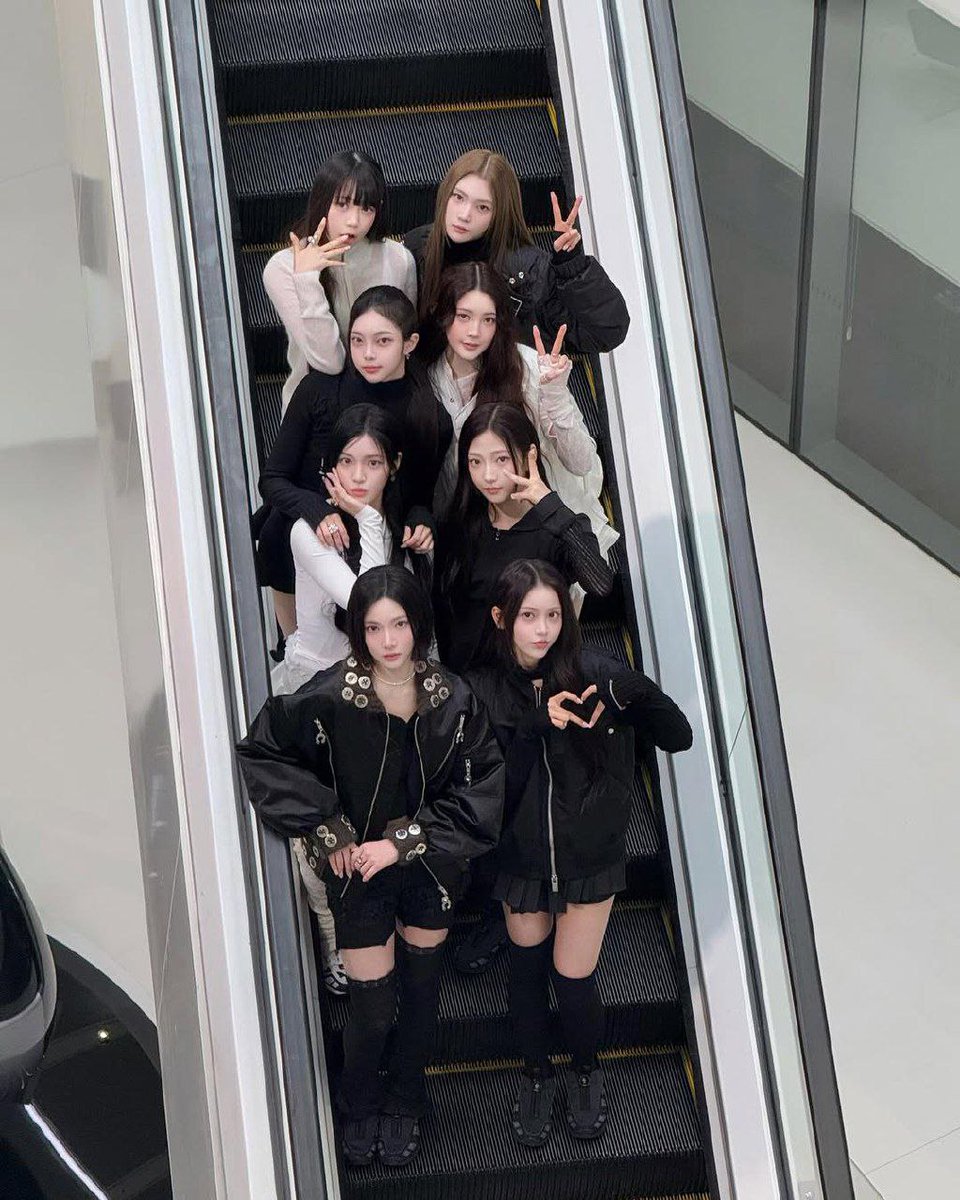 Liuyiqn's tweet photo. ㅤㅤㅤ https://t.co/eqhFRYMEff
