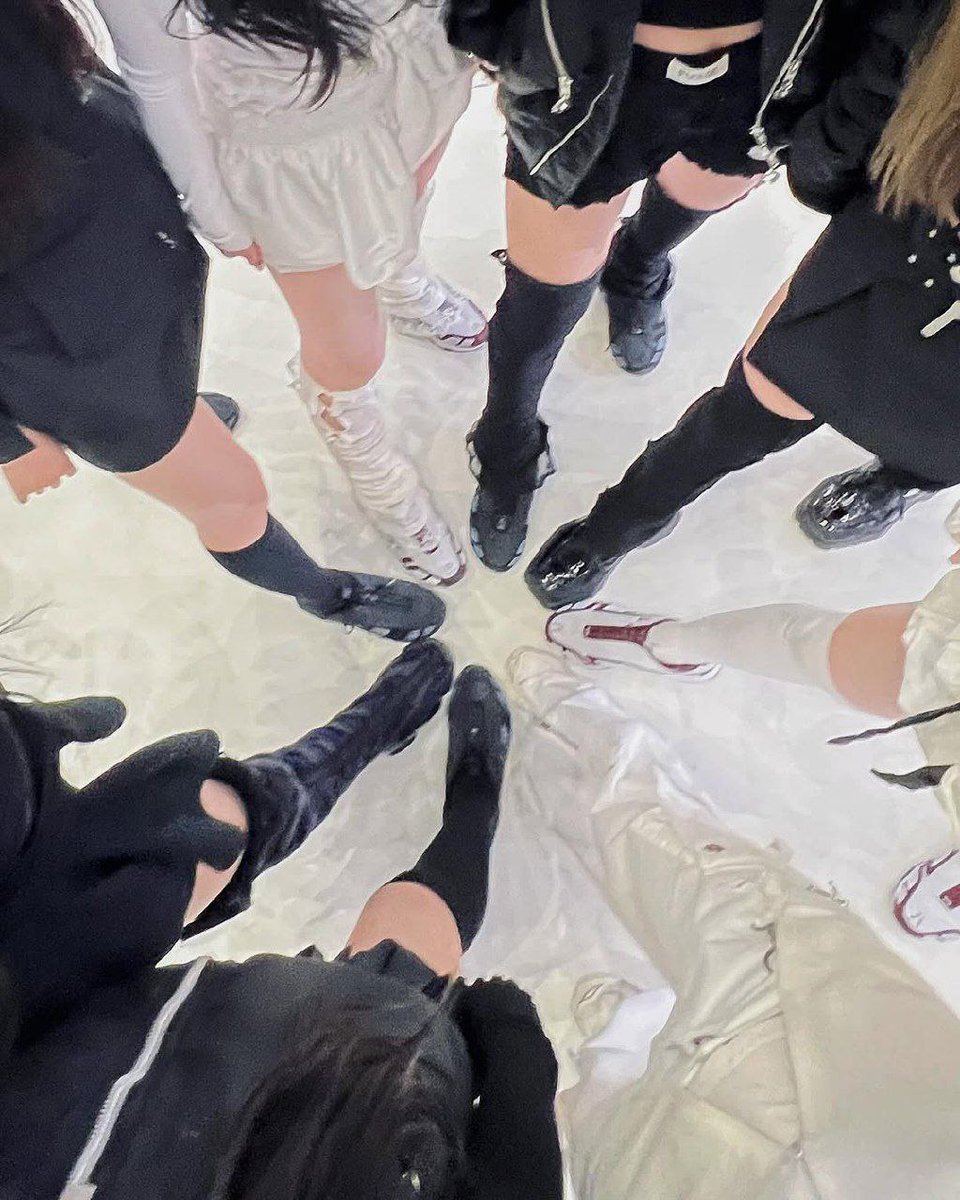 Liuyiqn's tweet photo. ㅤㅤㅤ https://t.co/eqhFRYMEff