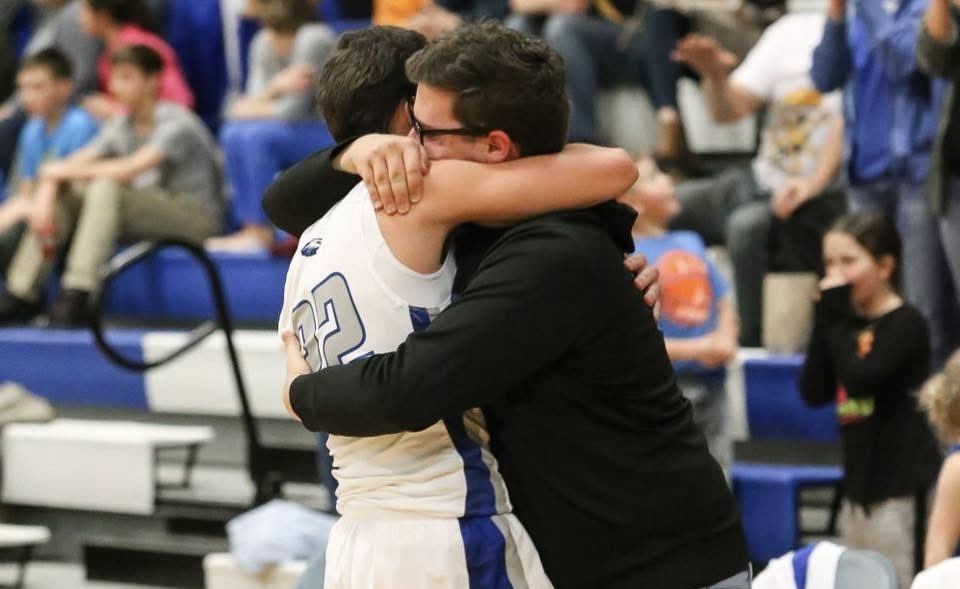 KDCodyTN's tweet photo. I went from watching @KurryCody go to the substate as a player to tonight, watching him lead @CosbyHSBBall to a substate as the Head Coach.
As you can see here, brotherly love doesn't change. It just adjusts.
And they're not done yet.
Let's do this, Coach. #BBBG https://t.co/gYClvP7Glo