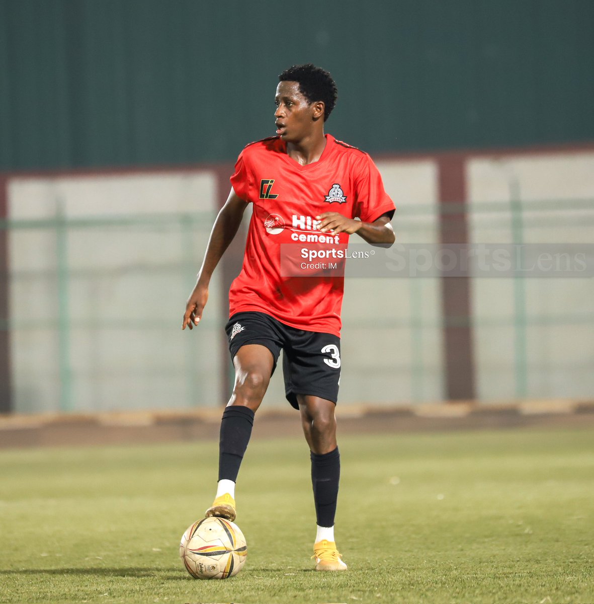 sportslens1's tweet image. Since Ndahiro made his breakthrough into the team, he has been rock solid! 🔥 Consistent performances and undeniable impact on the pitch. 👏⚽ #Ndahiro #SolidDefense @VipersSC