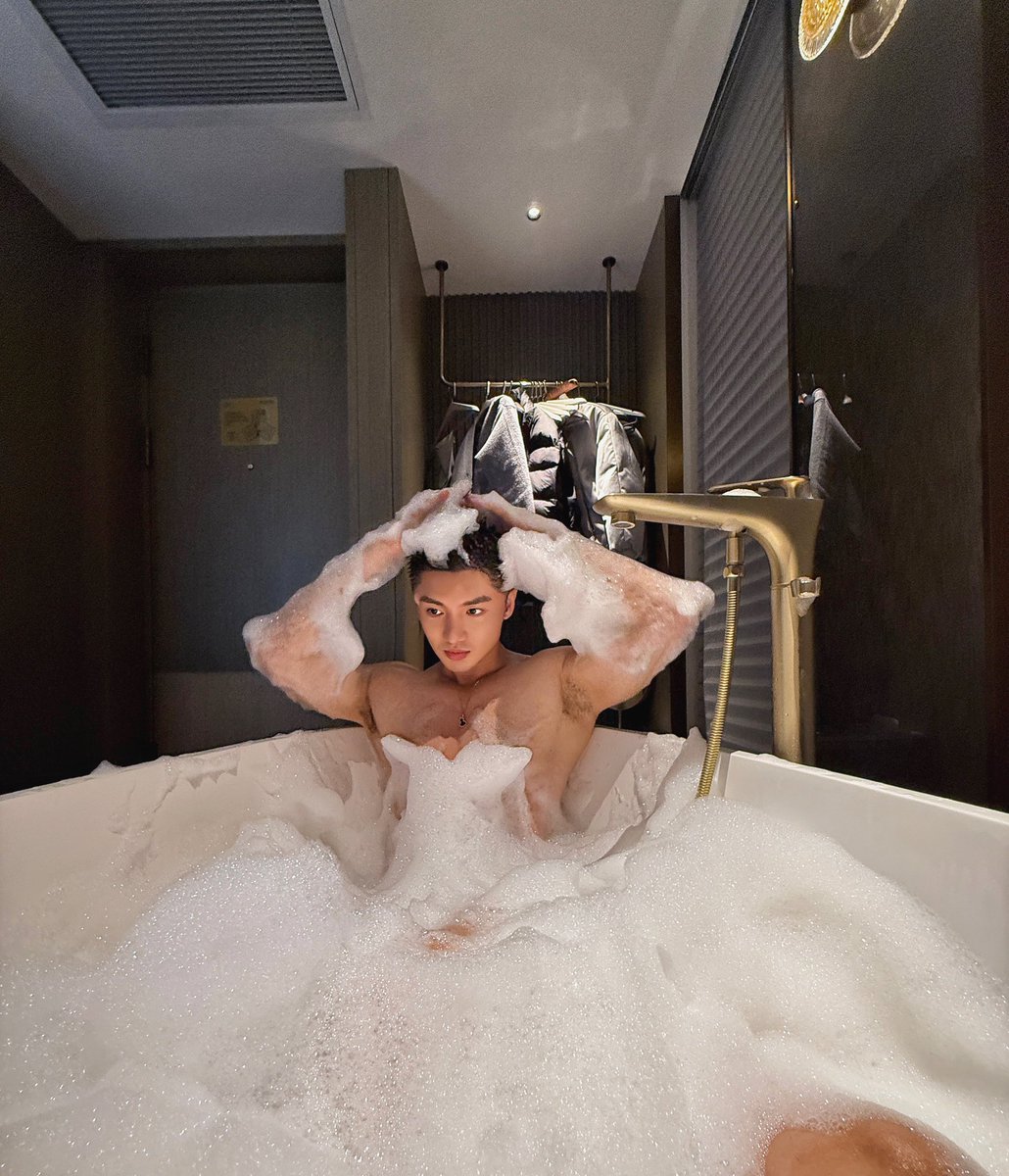 到上海咯！上海好冷