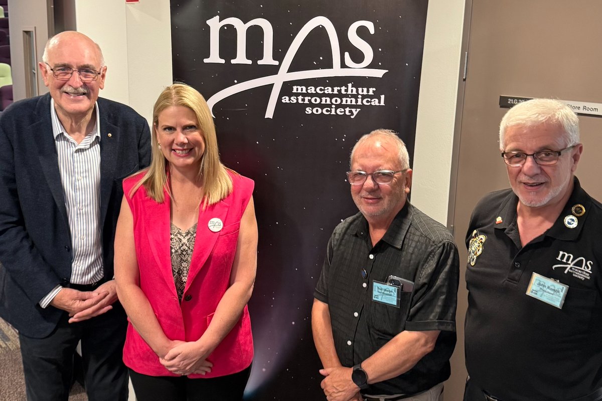 MacAstroSoc's tweet photo. MAS with Prof @SarahLewisWSU proudly welcomed Prof Fred Watson back to the Macarthur Astronomy Forum at WSU, to present "The Discoveries that will Change Science".
With Noel Sharpe &amp; John Rombi. (Image credit Darren Lewis).
https://t.co/KHJA5IOuHp 
@westernsydneyu #campbelltown https://t.co/tXZgBk9Nzs