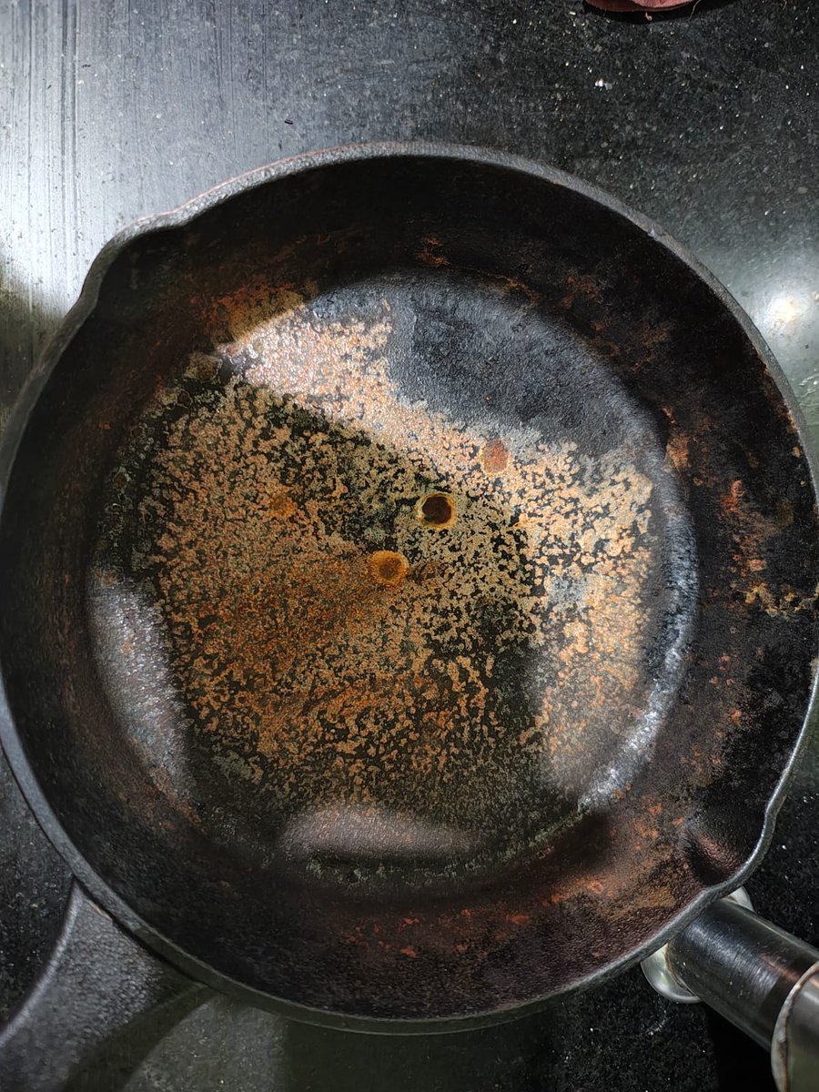 lekhraj191's tweet photo. @pigeoncookware Bought this cast iron pan and have regretted it ever since. Day 3 and it has developed extensive rusting. Pathetic customer support saying nothing can be done. @htTweets https://t.co/tiepc544mX
