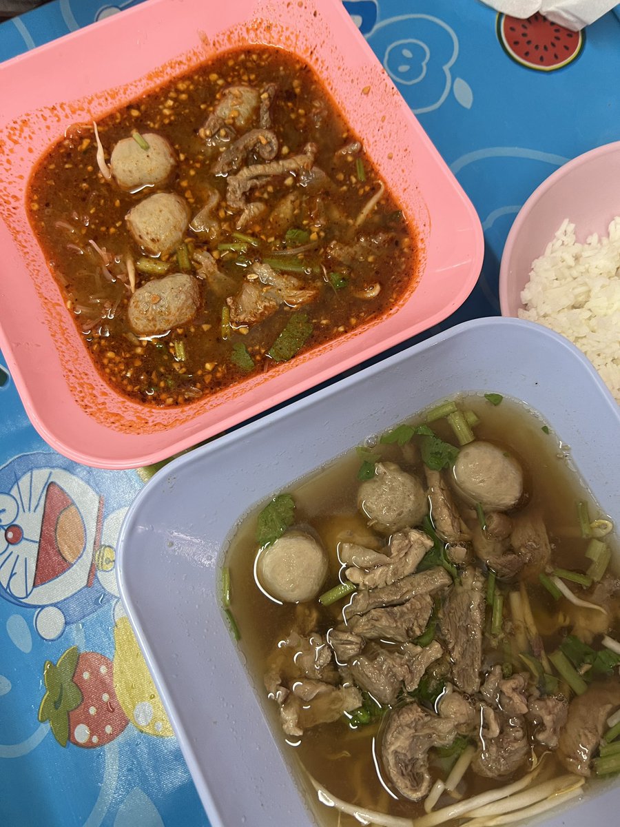 chickinwinwin's tweet photo. yuk yg butuh handcarry bangkok merapat, aku pgn berangkat ke bangkok lagi pgn jajannn  🥹🥹🥹 https://t.co/uCmoGeqTOL