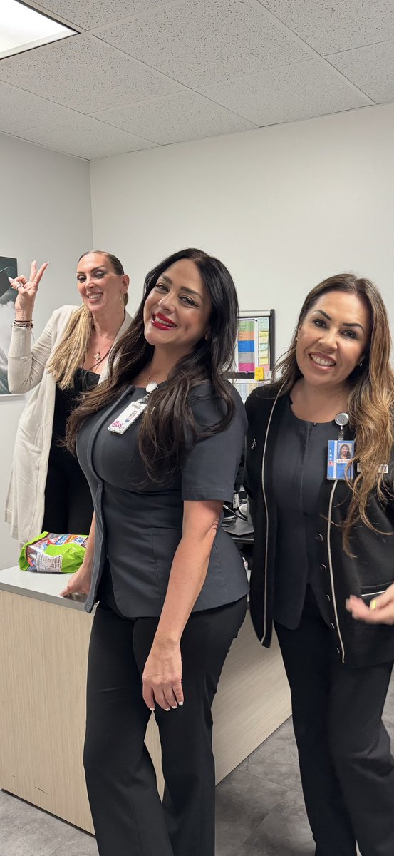 LCaviness LAX United Family Smiles 😊 (@liana_caviness) on Twitter photo Sharing some smiles from your LAX Family Thank you and Be Safe <a href="/united/">United Airlines</a> <a href="/weareunited/">We Are United</a> <a href="/AOSafetyUAL/">AO Safety UAL</a> Sharing some smiles from your LAX Family Thank you and Be Safe <a href="/united/">United Airlines</a> <a href="/weareunited/">We Are United</a> <a href="/AOSafetyUAL/">AO Safety UAL</a>