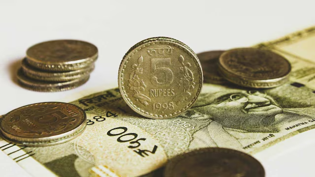 CNBCTV18Live's tweet photo. #PayPal-backed #Mintoak strikes India's first e-rupee related deal, worth $3.5 million: Report
https://t.co/iPEEuW6YW0 https://t.co/LJDKDIhJcl