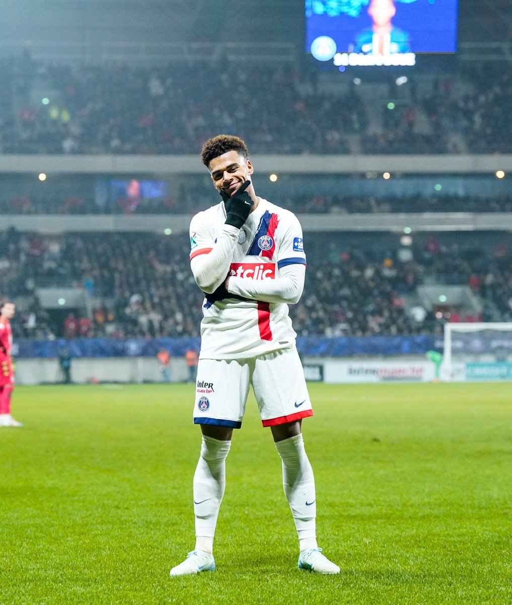 _BeFootball's tweet image. 🚨 Désiré Doué 🇫🇷 devrait être préféré à Khvicha Kvaratskhelia 🇬🇪 ce soir face à Liverpool. 

BARCOLA - DEMBOUZ - DOUÉ.

𝗖̧𝗔 𝗩𝗔 𝗕𝗔𝗥𝗗𝗘𝗥. ⚡️🥵

(@lequipe)