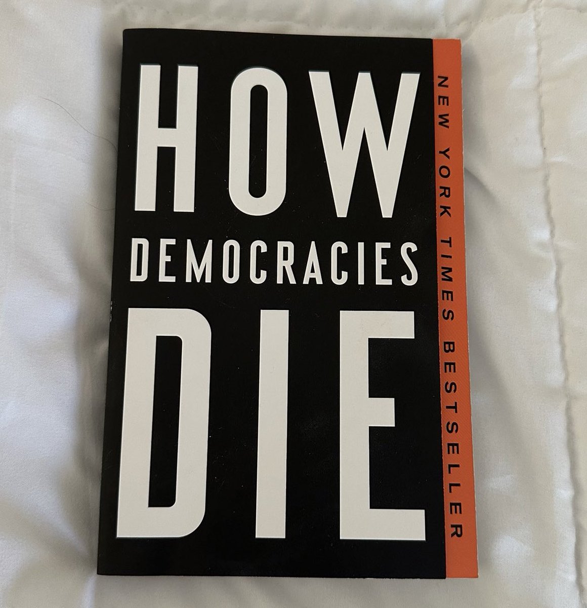 theutdcode's tweet image. This is a super mega thread of 60+ books on almost every important aspect in politics
I have begun with the concept of democracy
/1
On Democracy