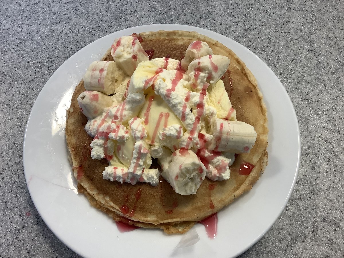 🥞Yesterday, we were flipping out over delicious pancakes! Whether you like them sweet or savory, it's the perfect day to enjoy this tasty treat. 📸✨
#PancakeDay #Yummy #FlippingGoodTime #FoodieFun #ThisisAP