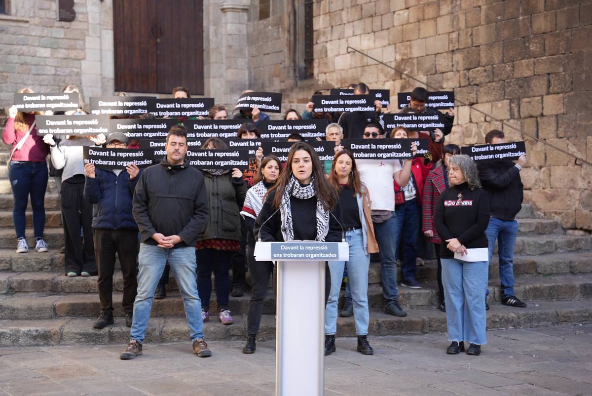 Endavant OSAN (@endavant_osan) on Twitter photo ✊Volem mostrar la nostra solidaritat amb tots els moviments i col·lectius afectats <a href="/CP3VoltesRebel/">CP 3 Voltes Rebel</a> , <a href="/Palestina_cat/">Comunitat Palestina Catalunya</a> <a href="/proucomplicitat/">ProuComplicitat #AturemElGenocidi</a> <a href="/novact__/">NOVACT</a>
Seguirem denunciant les seves pràctiques i les clavegueres de l'estat
Davant la repressió seguim organitzades! ✊Volem mostrar la nostra solidaritat amb tots els moviments i col·lectius afectats <a href="/CP3VoltesRebel/">CP 3 Voltes Rebel</a> , <a href="/Palestina_cat/">Comunitat Palestina Catalunya</a> <a href="/proucomplicitat/">ProuComplicitat #AturemElGenocidi</a> <a href="/novact__/">NOVACT</a>
Seguirem denunciant les seves pràctiques i les clavegueres de l'estat
Davant la repressió seguim organitzades!