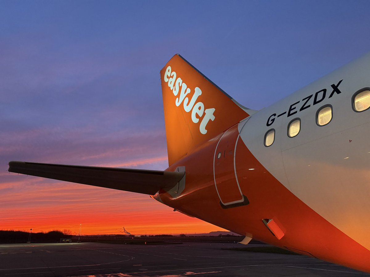 Alex_Pilot272's tweet photo. Nice sunrise this Morning 🌅 https://t.co/HcsSaeWY82