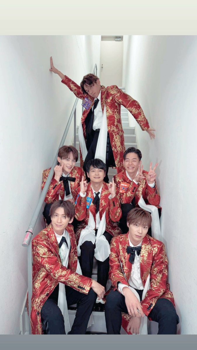 ぽかぽか』階段でのパフォーマンスはいかがでしたでしょうか。手すり