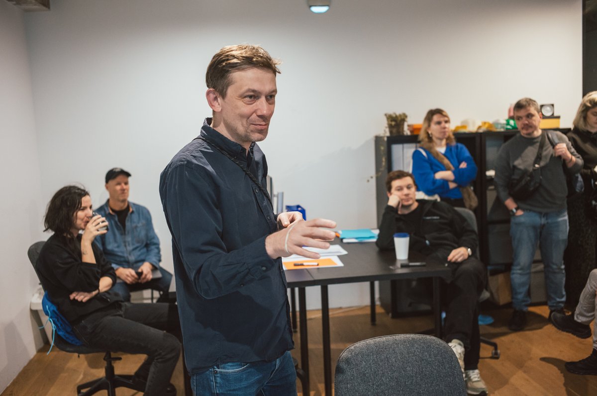 → Snaps from FEED 2024 Lithuania with Othmar Handl (Forward Festivals)
Photo by Patryk Wiśniewski @panpatryk⁠

@forwardfestivals
@polishgraphicdesign⁠
<a href="/6ptlt/">6ptlt</a>⁠

#forwardfestivals
#polishgraphicdesign⁠
#needesign⁠⁠
#festivaleasterneuropeandesign