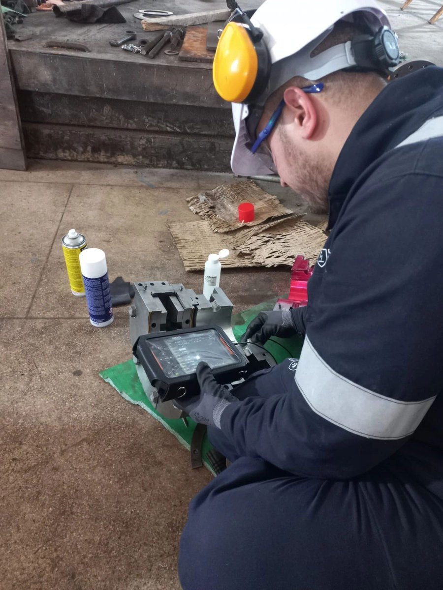 ndt_siui's tweet image. UT inspection of the turbine bearing bearings performed with #Smartor (SIUI)