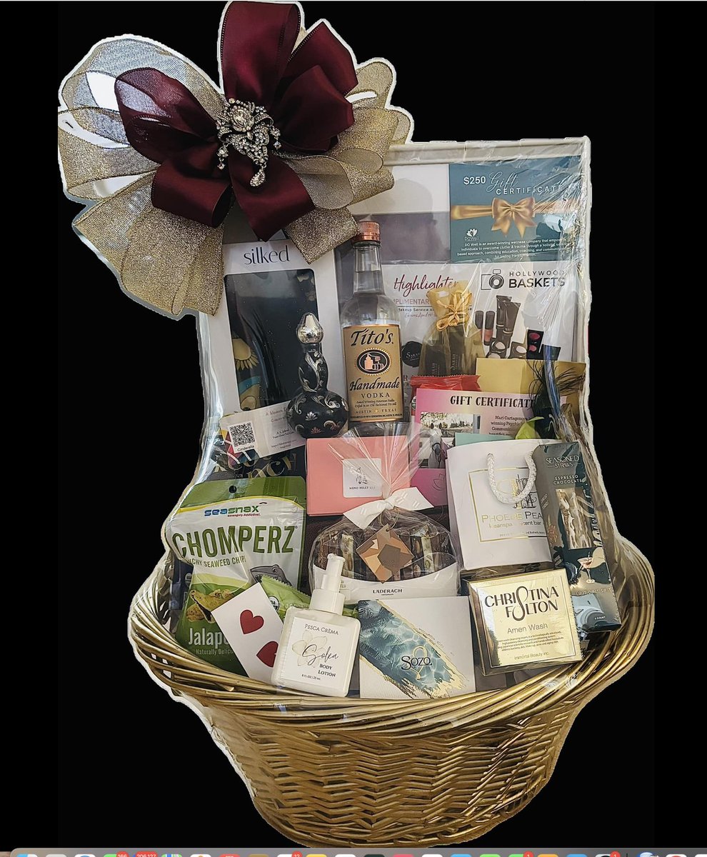 Hollywood Swag Bag tweet media