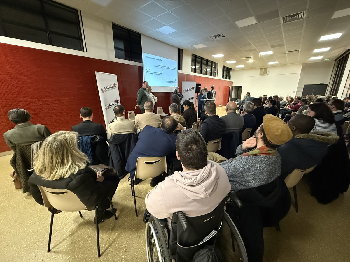 🔴🟣🟢 Nous étions réunis hier pour un 1er bilan de la droite régionale

À la tribune, <a href="/CelineMalaise/">Céline Malaisé</a> <a href="/StephanTroussel/">Stéphane Troussel</a> <a href="/benoithamon/">Benoît Hamon</a> <a href="/GhislaineSenee/">Ghislaine Senée</a> <a href="/RaphaelQnouch/">Raphael Qnouch</a> et <a href="/PSavoldelli94/">Pascal Savoldelli</a> ont souligné l’urgence d’agir, de rassembler et de porter un projet crédible pour l’alternance