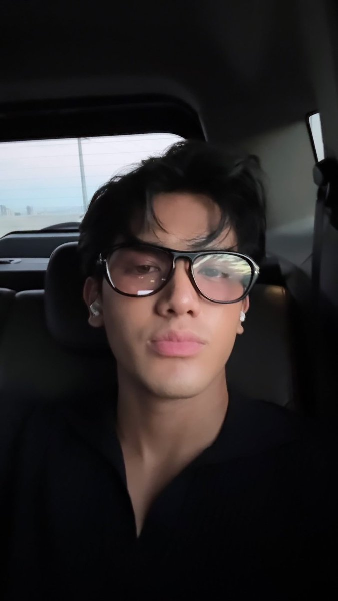 🤓