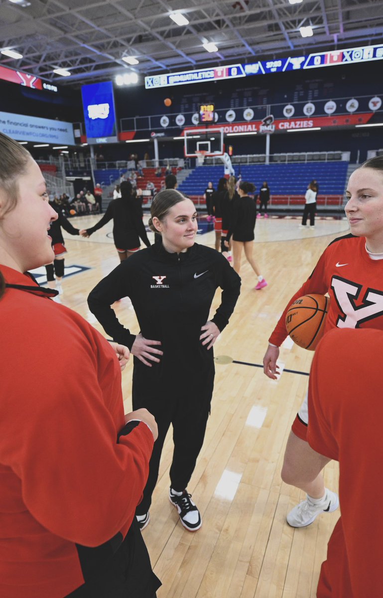 Year 1 at YSU✅
Year 2 as a wbb coach✅

Stay tuned. This program is just getting started. Excited for what's to come for this team! 🐧

Thankful. Thankful. Thankful.