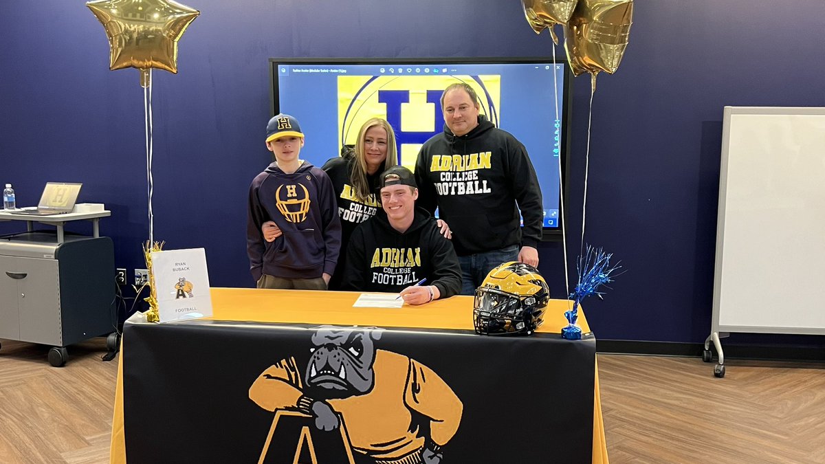 Ryan Buback tweet media