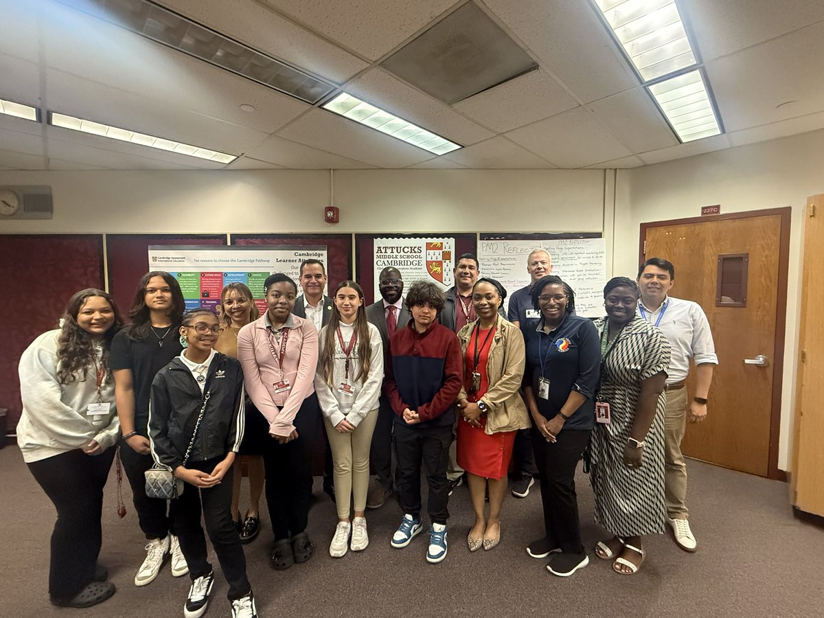Attucks Middle (@attucksms) on Twitter photo The CEO of Hispanic Unity visited AMS to honor students who were awarded the Take Stock in Children Scholarship.Ā Ā Thank you to <a href="/LovelyZerinah/">Zerinah Christopher</a> and the Unity for Teens staff for your dedication to our students. <a href="/CassandraAdder2/">Cassandra Adderley</a> <a href="/AlanStraussbcps/">Alan Strauss</a> <a href="/browardschools/">Broward Schools</a> <a href="/HispanicUnityFL/">Hispanic Unity</a> The CEO of Hispanic Unity visited AMS to honor students who were awarded the Take Stock in Children Scholarship.Ā Ā Thank you to <a href="/LovelyZerinah/">Zerinah Christopher</a> and the Unity for Teens staff for your dedication to our students. <a href="/CassandraAdder2/">Cassandra Adderley</a> <a href="/AlanStraussbcps/">Alan Strauss</a> <a href="/browardschools/">Broward Schools</a> <a href="/HispanicUnityFL/">Hispanic Unity</a>