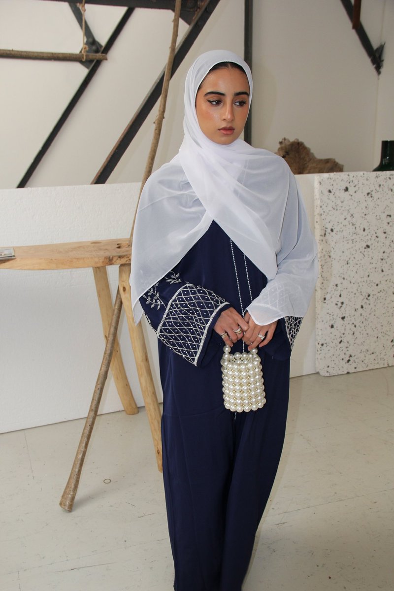 KIYAAMUK's tweet photo. Our HIRA abaya screams elegance 💕
Order online https://t.co/ORpF1Jt6V6 https://t.co/V2bHKWEjfz