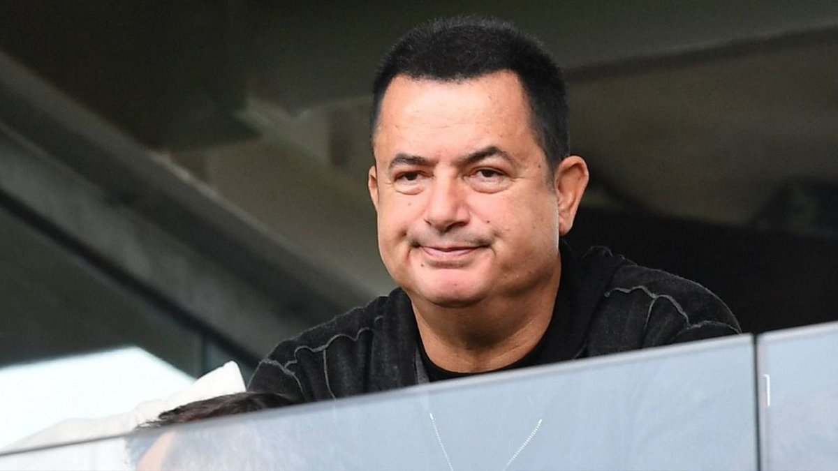 Birazdan Acun Ilıcalı hakkında medyada fazla konuşulmayan 3.kötü haberi paylaşacağım. 

Bu tweetin öne çıkması için Fav, RT yapalım ve dileyenler yoruma Kedicik yazıp destek olabilir.