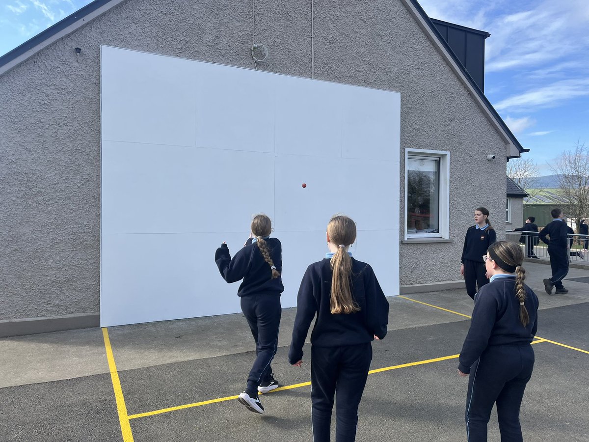 Lunchtime fun with the addition of our new handball wall 🤾‍♀️🤾‍♂️ A huge thanks to the everyone involved in the planning, organising and fitting of it. <a href="/Mr_WrightRNS/">Mr Wright</a> <a href="/RackardLeague/">Rackard League</a> <a href="/ActiveFlag/">Active School Flag</a> <a href="/GAA_Handball/">GAA Handball Ireland</a>