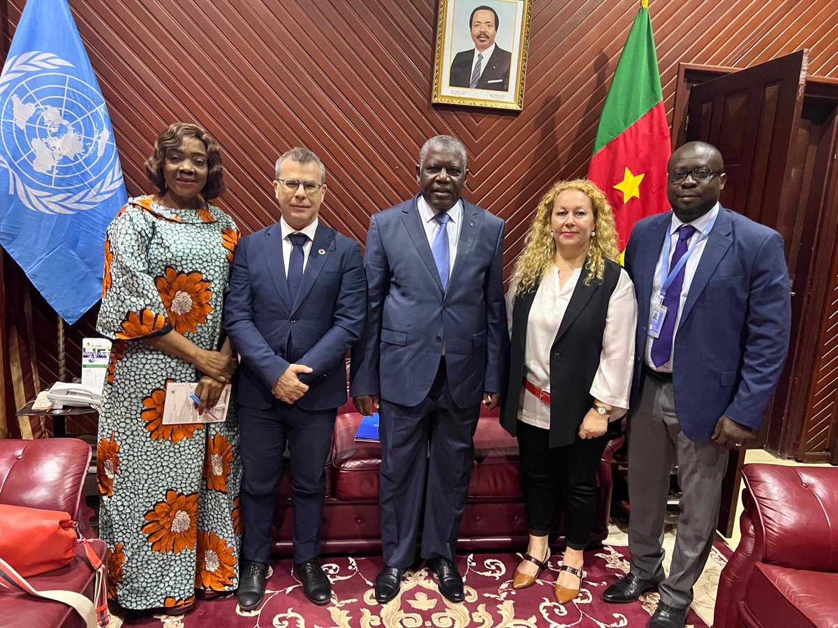 UNOPS Afrique centrale (@unops_afrcent) on Twitter photo L’équipe de l'UNOPS #Cameroun a eu l'honneur de rencontrer le Ministre de l’Agriculture et du Développement Rural, S.E. M <a href="/GabrielMbairobe/">Gabriel MBAIROBE Officiel</a>. Des échanges fructueux ont eu lieu sur notre collaboration autour du secteur agricole dans le pays. #ActionsConcrètes L’équipe de l'UNOPS #Cameroun a eu l'honneur de rencontrer le Ministre de l’Agriculture et du Développement Rural, S.E. M <a href="/GabrielMbairobe/">Gabriel MBAIROBE Officiel</a>. Des échanges fructueux ont eu lieu sur notre collaboration autour du secteur agricole dans le pays. #ActionsConcrètes
