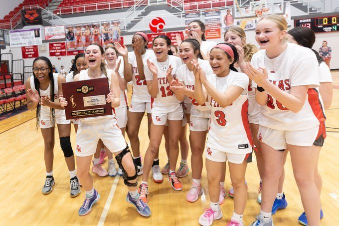 CAHS Titans tweet media