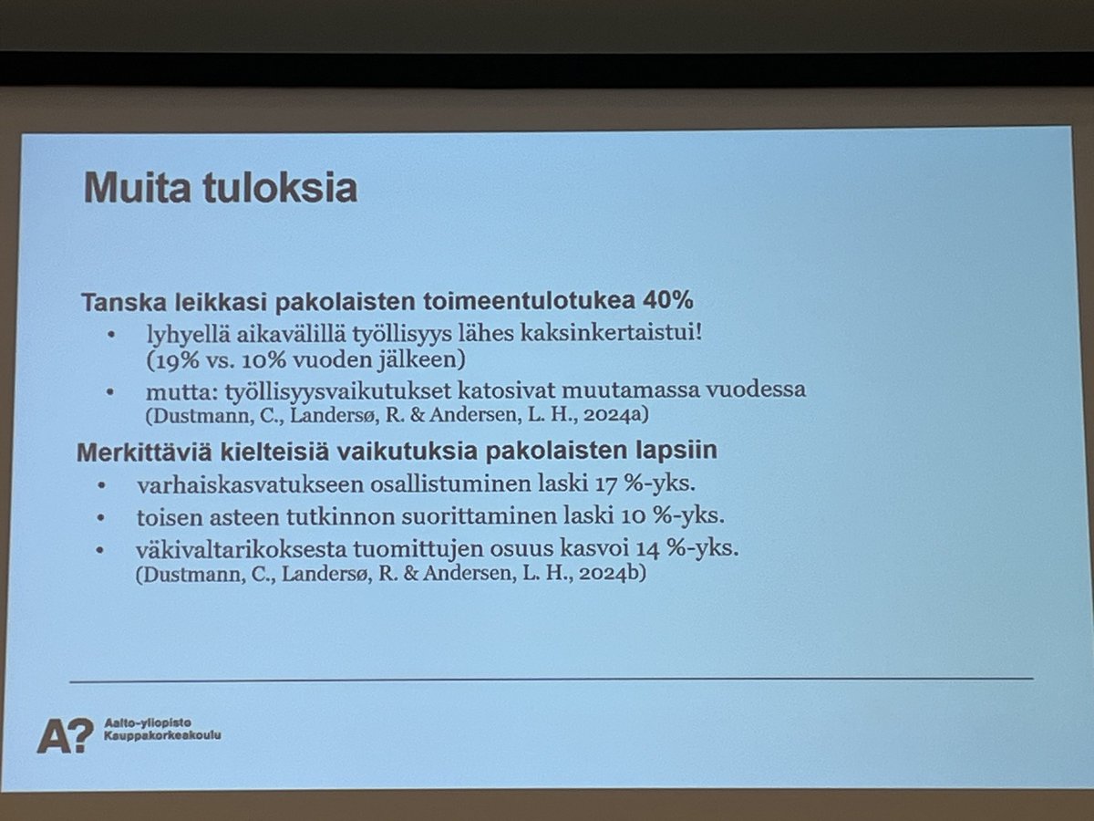 Tanskassa pakolaisten toimeentulotukea leikattiin 40 %, mutta työllisyyshyöty katosi muutamassa vuodessa. Sen sijaan varhaiskasvatus ja opiskelu heikentyivät ja väkivaltarikokset kasvoivat. Mitähän Suomessa käy, kun sosiaaliturvaa leikattu rajusti? 🫤

Kuva: Matti Sarvimäen dia.