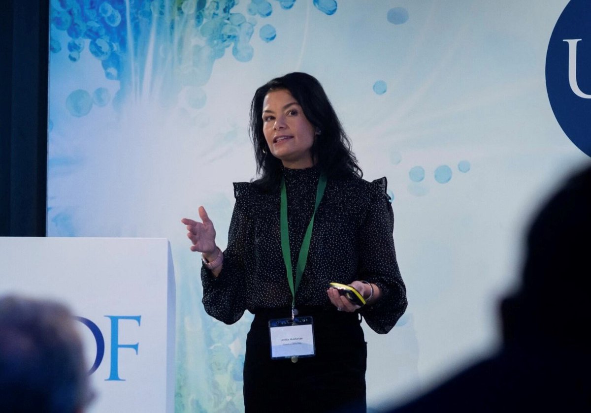 Many women face challenging menopause symptoms, yet treatment confusion remains.

Visiting Prof <a href="/AnniceMukherjee/">Annice Mukherjee</a> highlights how #HormoneTherapy can help💙

🩺Eases symptoms &amp; supports bone health
✨No one-size-fits-all
🤝Fairer access is needed
🔗onlinelibrary.wiley.com/doi/10.1111/ce…