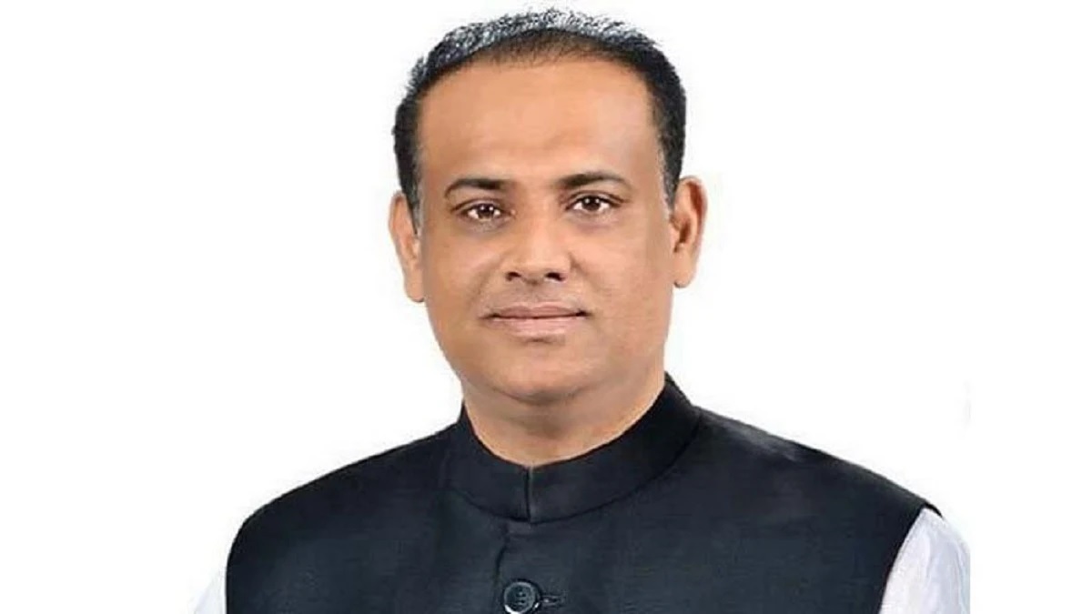 সাবেক ভূমিমন্ত্রী সাইফুজ্জামান ও তার পরিবারের ৩৯ ব্যাংক হিসাব ফ্রিজ