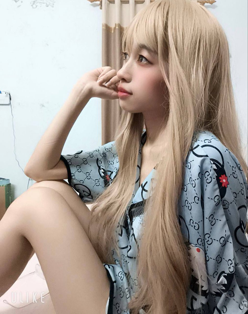 lusia131469's tweet photo. 如何判斷一個男生到底有沒有抽煙
答案是：吻他
煙味真的會附著在嘴唇上😜 https://t.co/b06HCZxTlT
