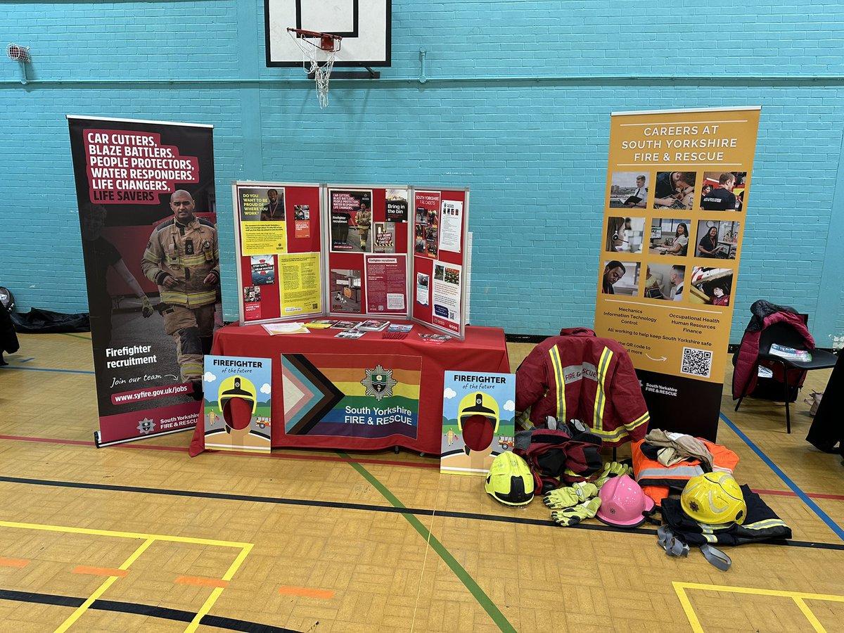 As part of National Careers week we have been invited to attend Wingfield Academy Rotherham today. I am looking forward to a day of engagement and hopegullly inspiring the younger generation around a career with the Fire Service.
#inspiringfutures 
#NationalCareersWeek