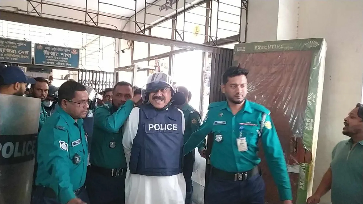 নির্বাচনের জন্য দোয়া চেয়ে শাজাহান খান বললেন, জেলে সন্ত্রাসীদের হাত থেকে নিরাপদে আছি